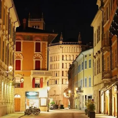 Palazzo Altavilla Executive Διαμέρισμα *